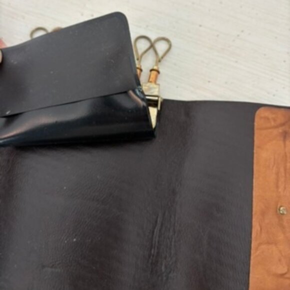 Rolfs Cowhide Leather Key Holder Caddy Snap Lock - Picture 7 of 8